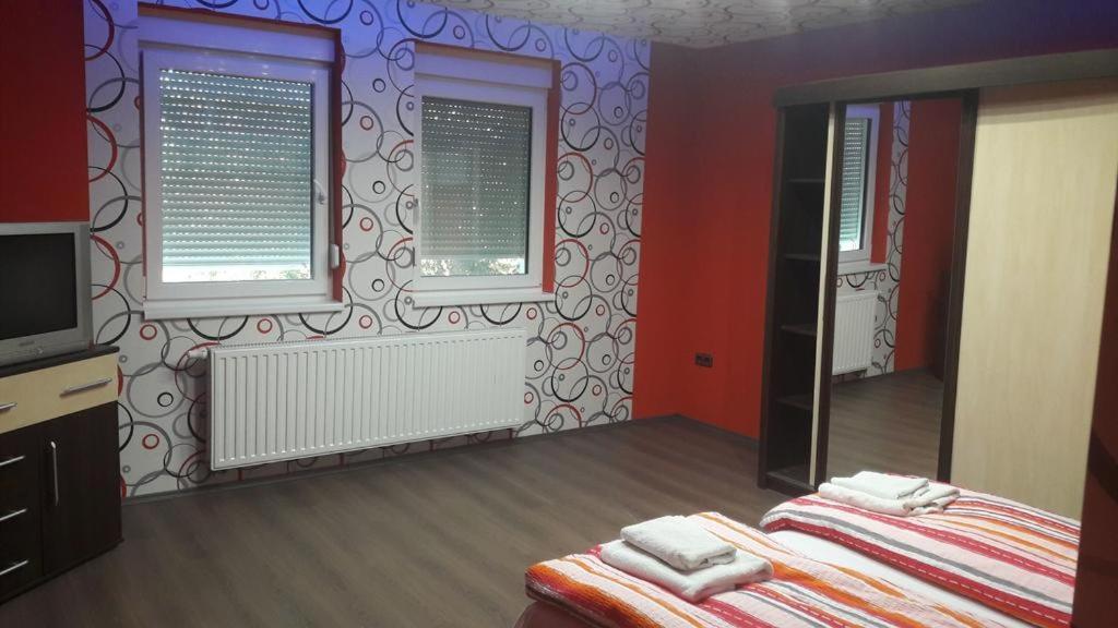 Pannon Panzio Restaurant Hotel Панонхалма Екстериор снимка